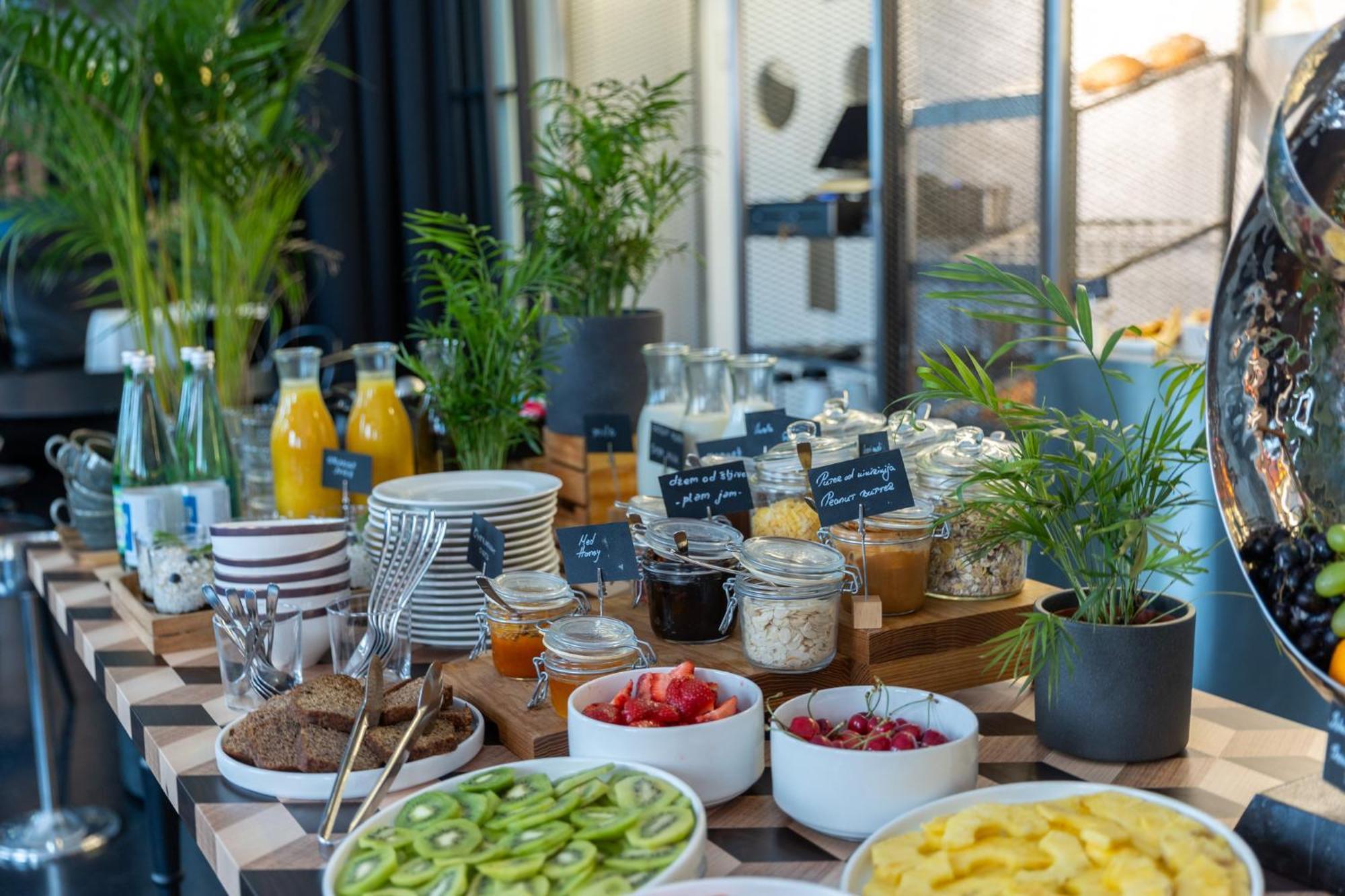 Hotel Indigo Belgrade By Ihg Экстерьер фото